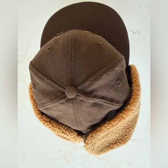 Toronto Blue Jays trapper hat with sherpa lining - Picture 9 of 14